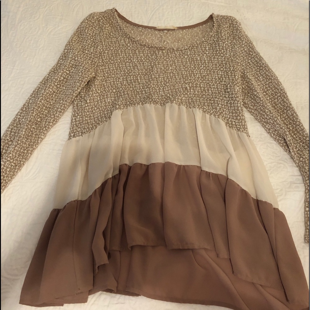 Adorable, Flowy Boutique Top!